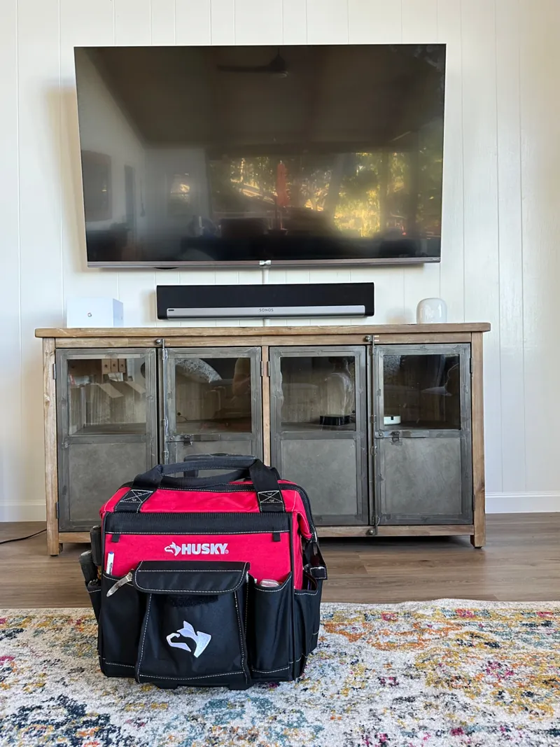 TV and Sonos soundbar with external cable concealment in Pebble Beach.