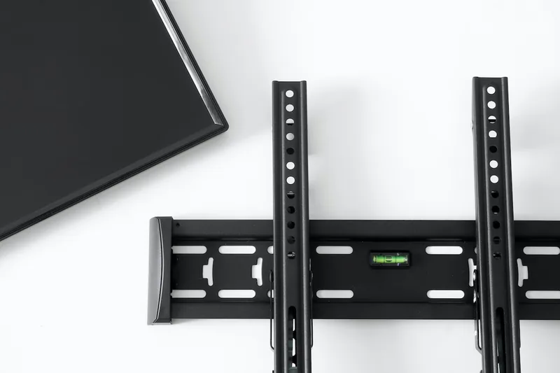 TV wall mount and bracket compatibility